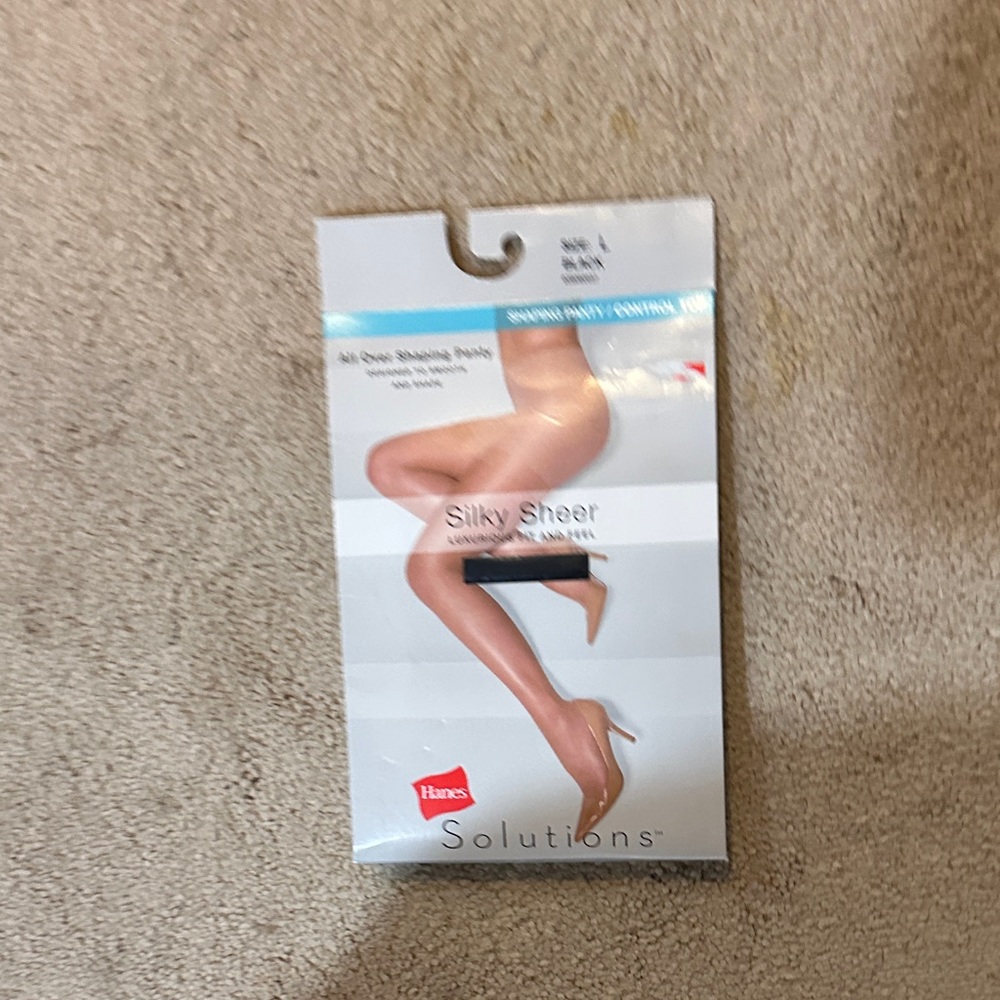 Hanes Solutions Silky Sheer Pantyhose - black